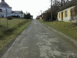 Původní podoba průtahu komunikace III/3983 v Tavíkovicích